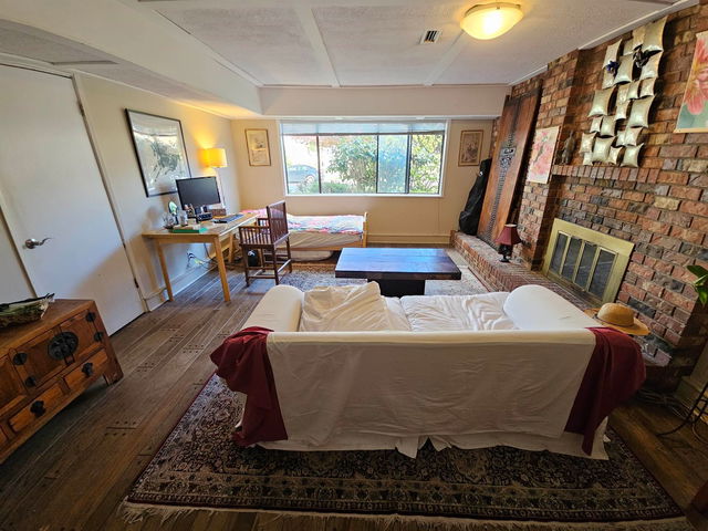 ROOM in SHARED - 8XXX Greenfield Drive