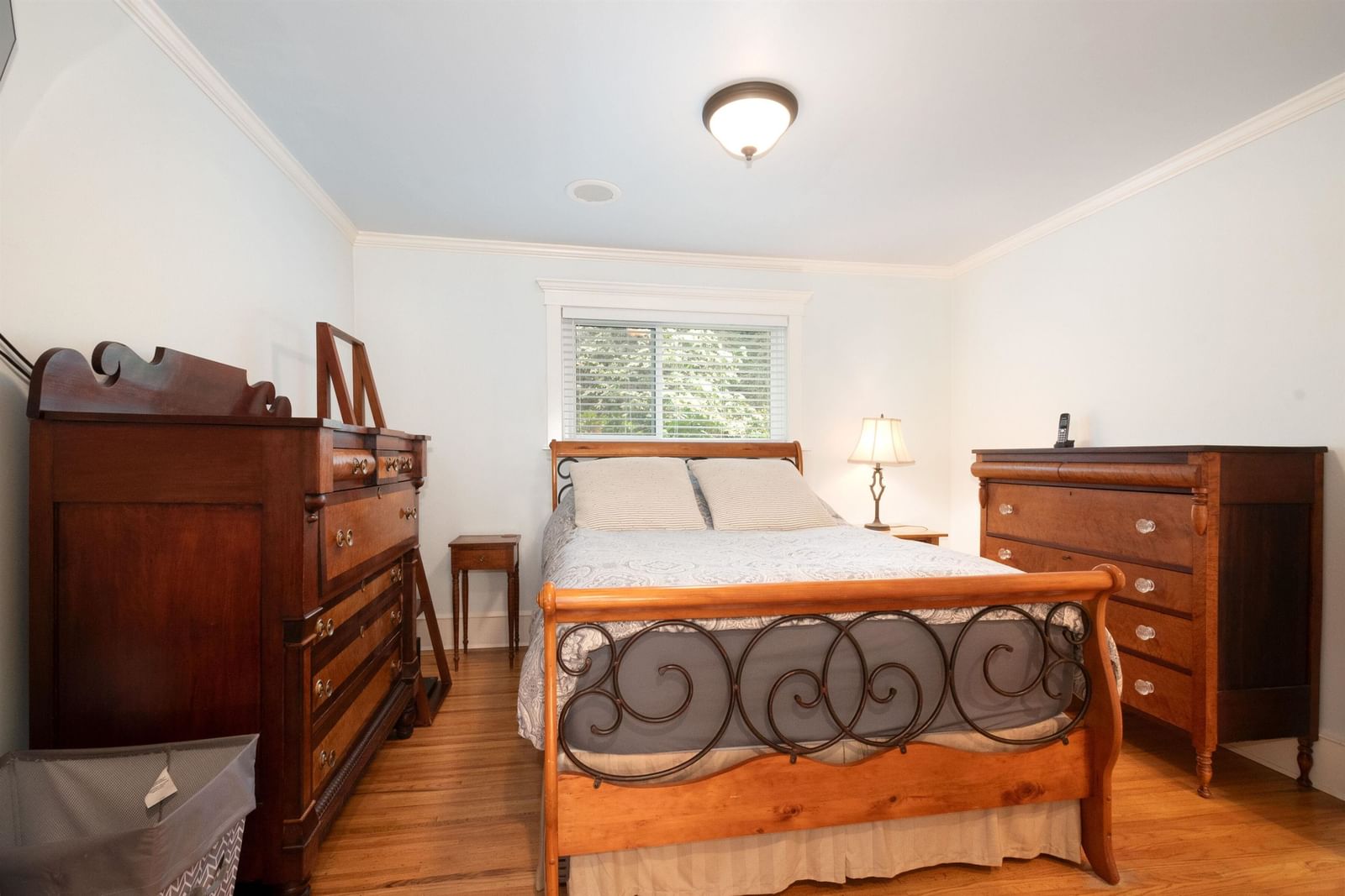 Listing Image 18
