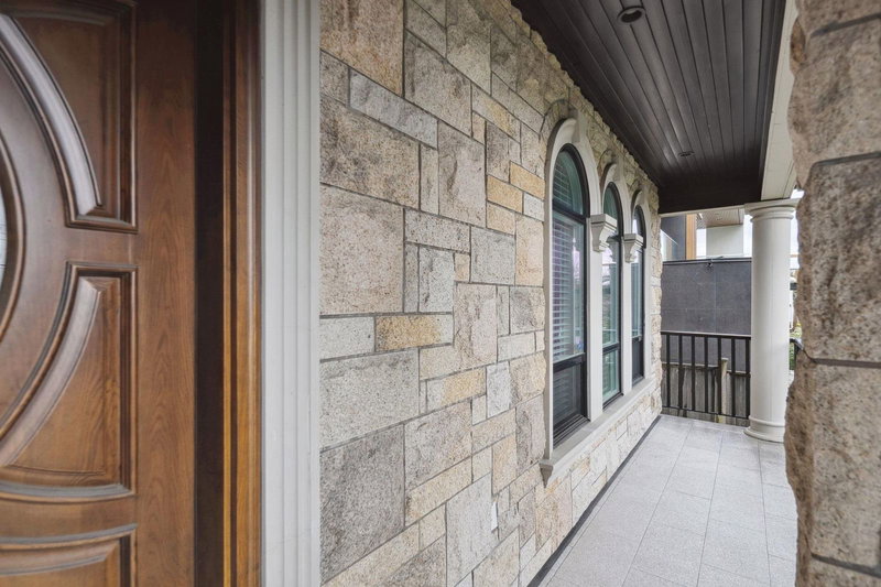 6185 Grant Street, Burnaby, V5B 2K7 | Image 2