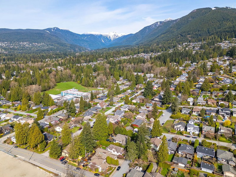3263 Norwood Avenue, North Vancouver, V7N 3P2 | Image 3