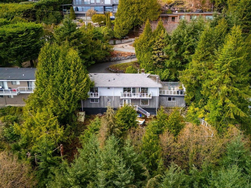 530 St. Andrews Road, West Vancouver, V7S 1V2 | Image 2