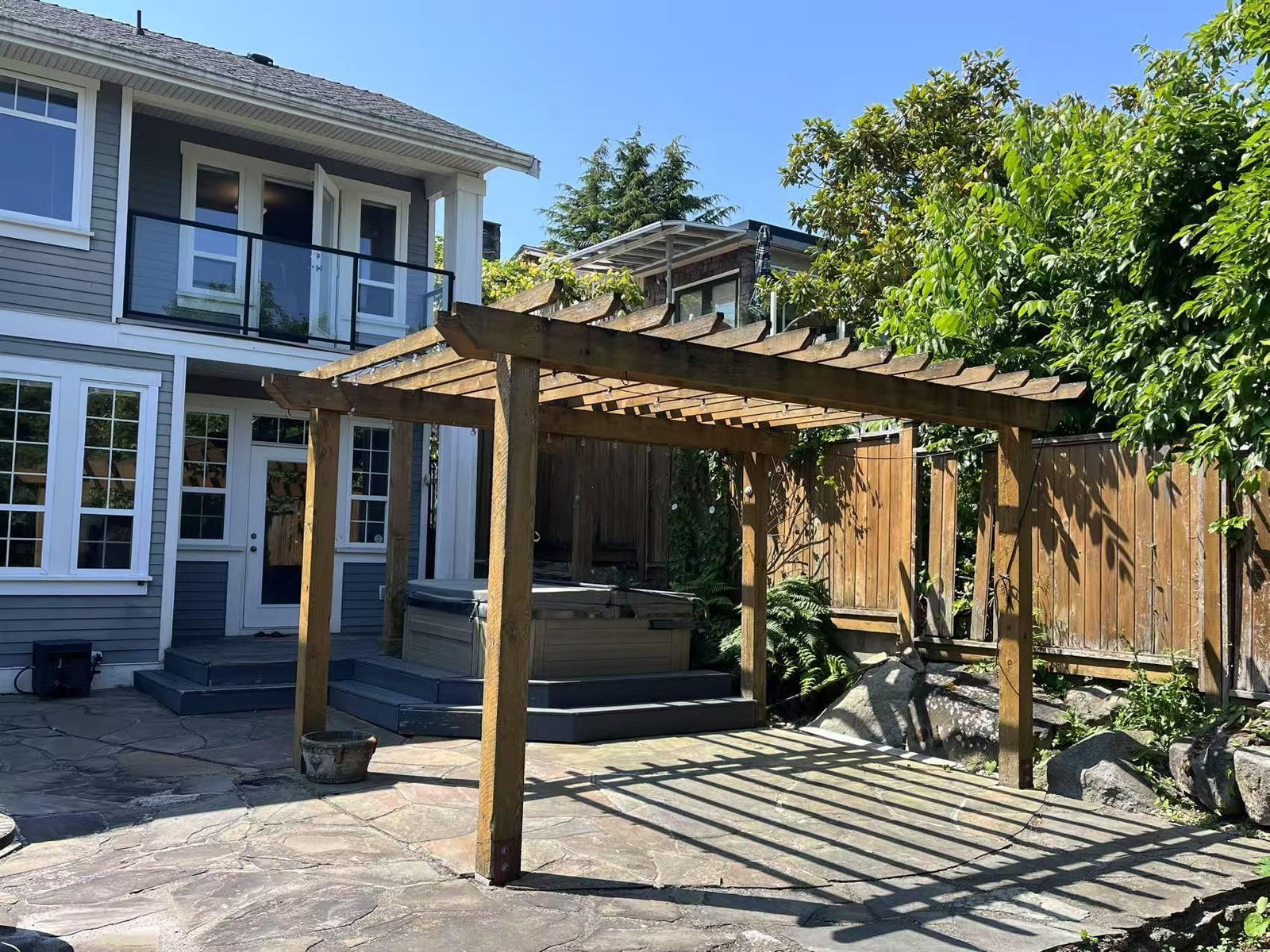 Listing Image 12