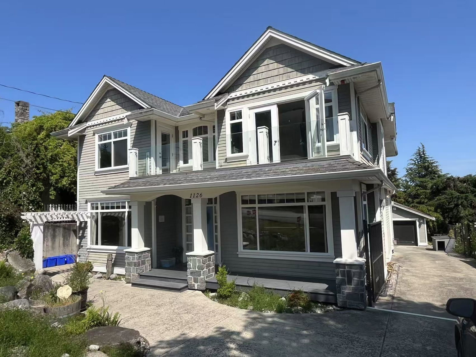 Listing Image 3
