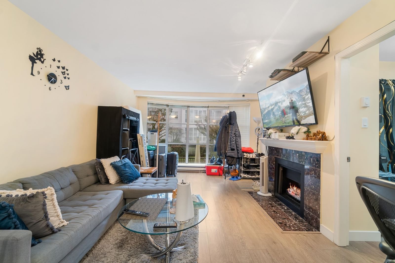 Listing Image 15
