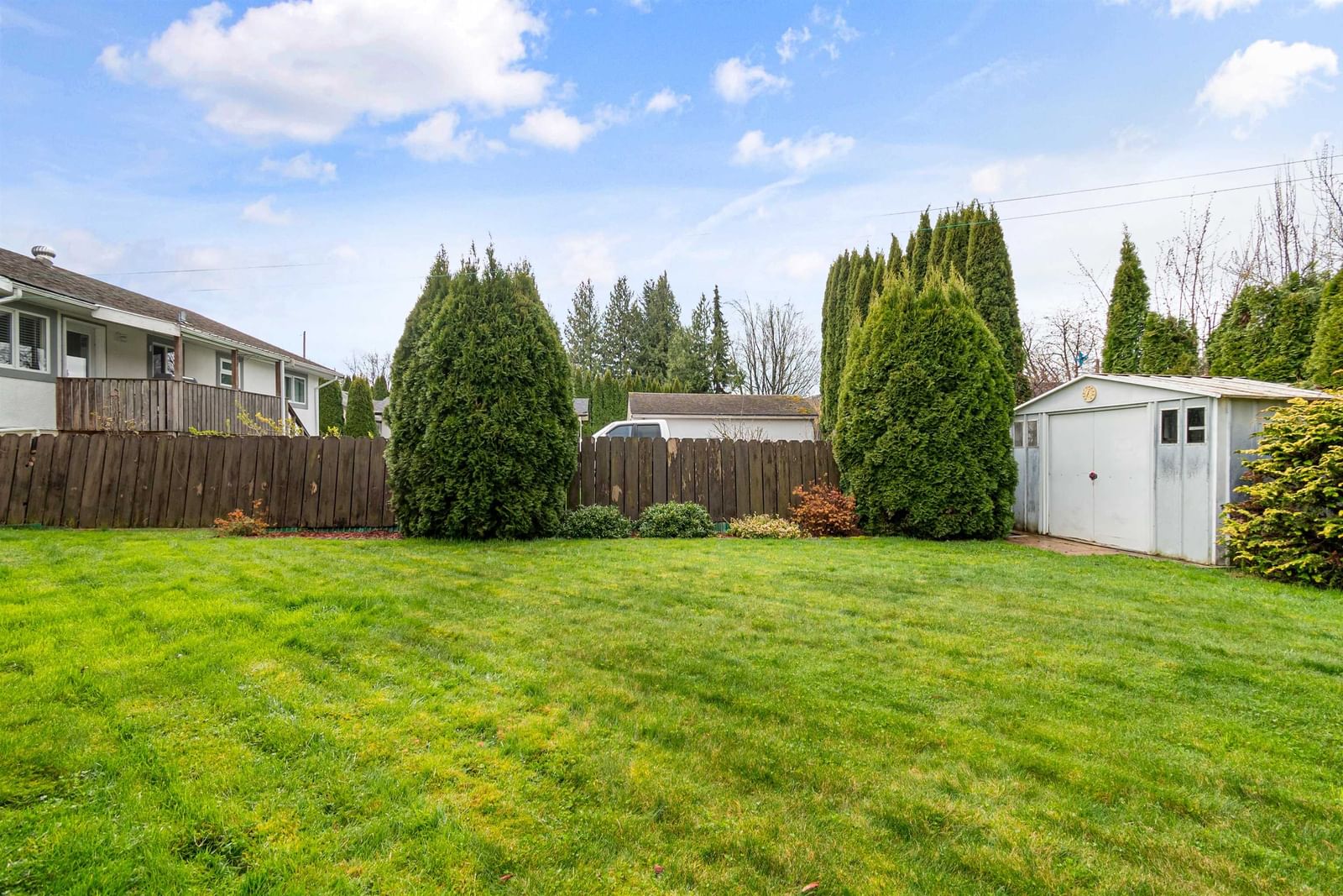Listing Image 10
