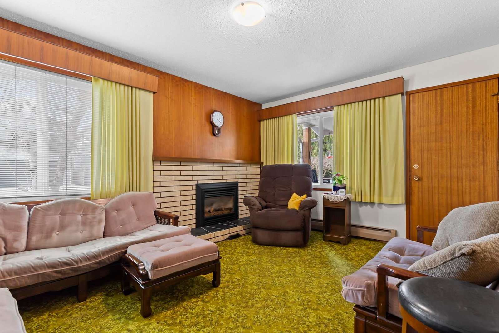 Listing Image 11