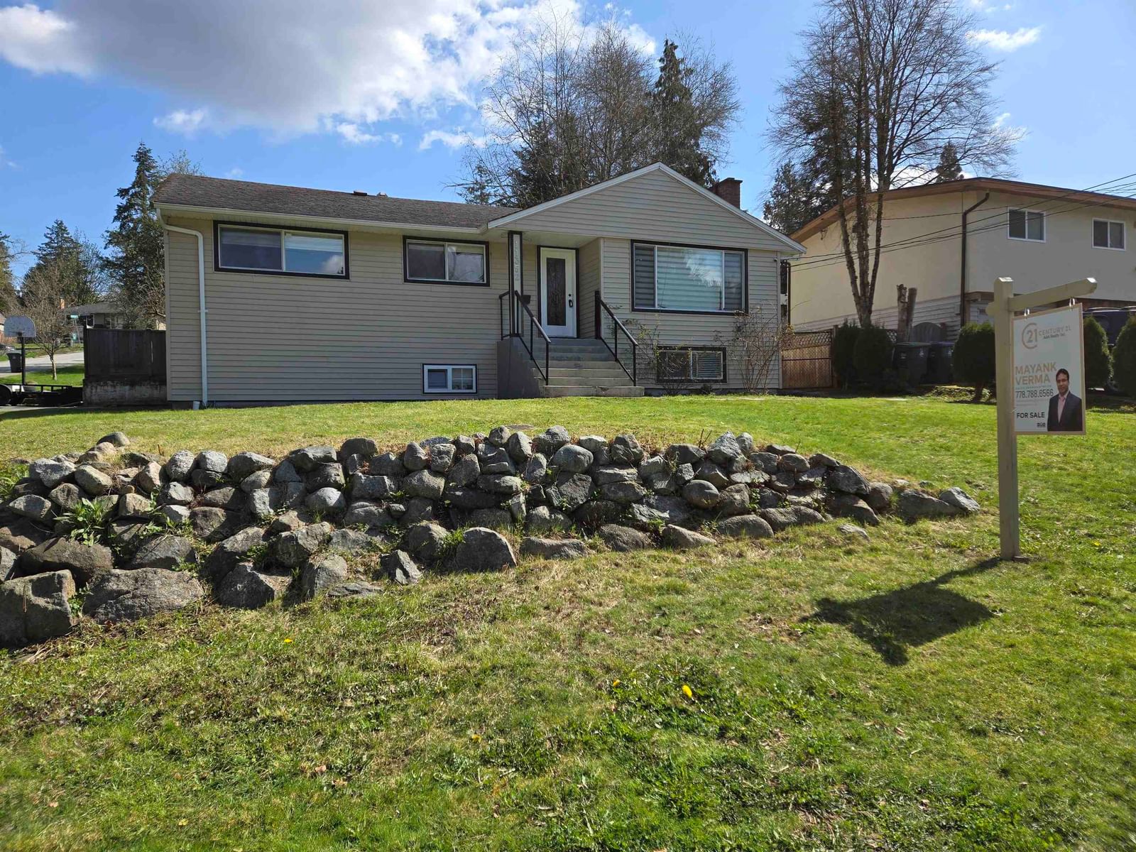 Listing Image 1