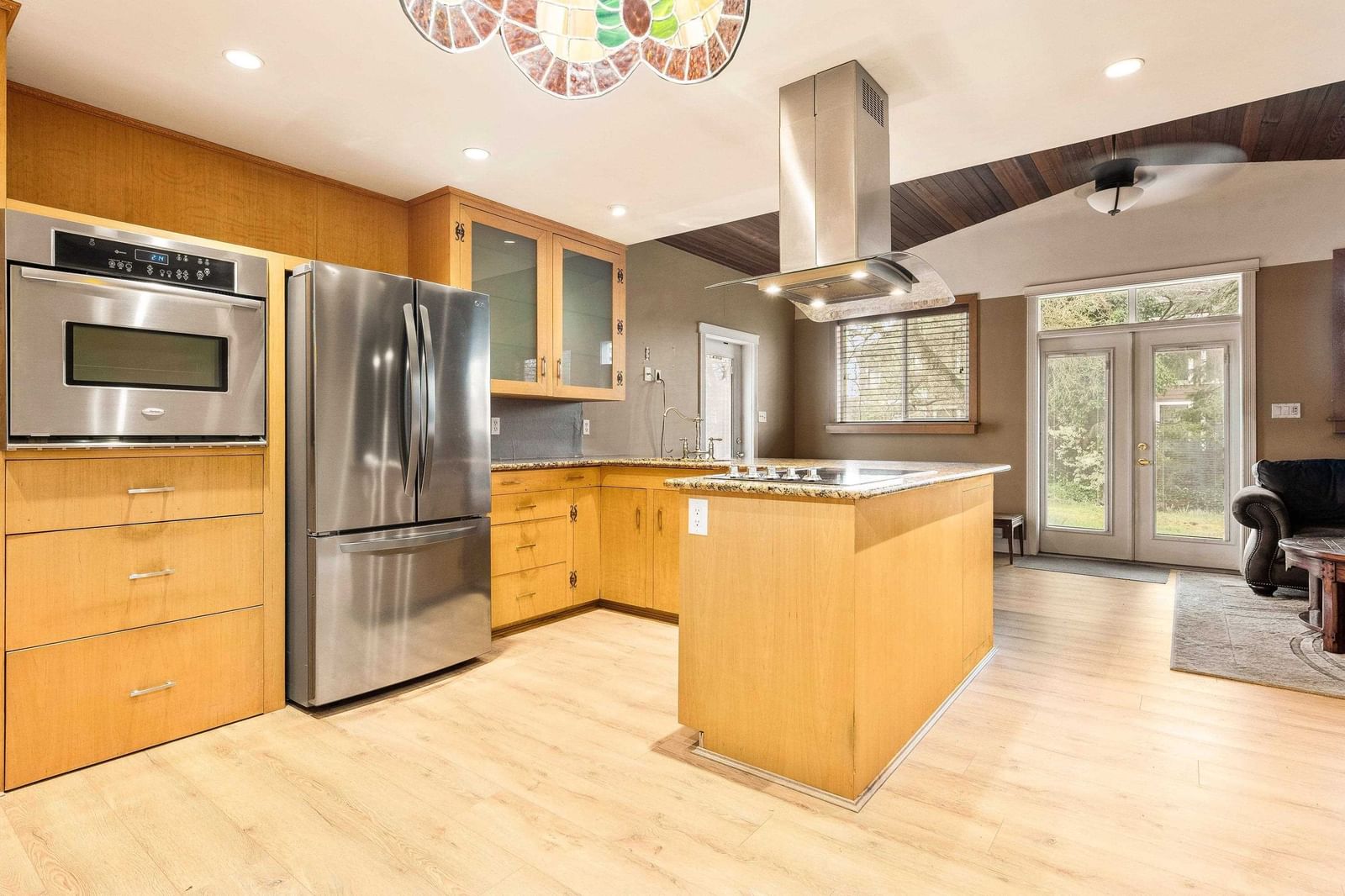 Listing Image 11