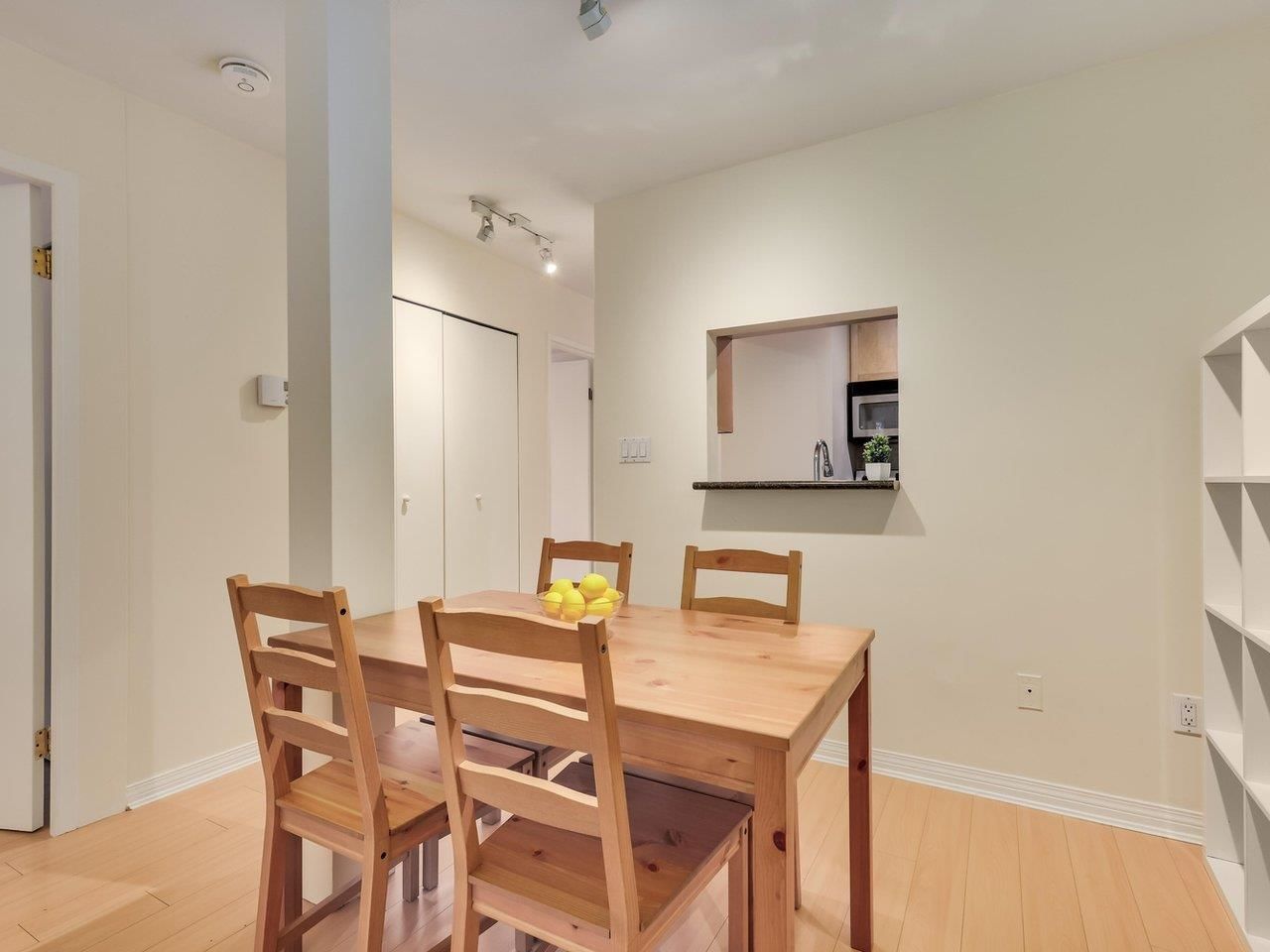 Listing Image 8
