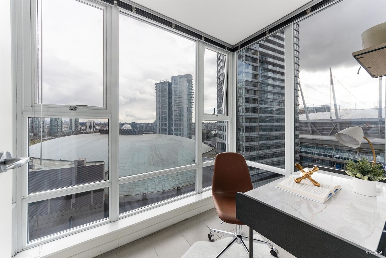 Listing Image 10