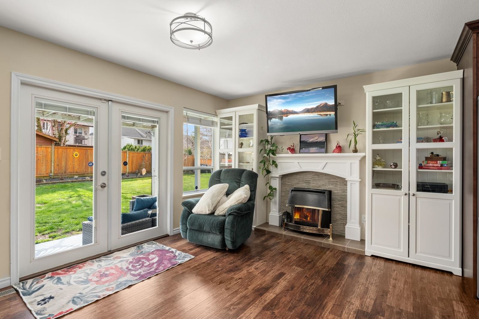 Listing Image 10