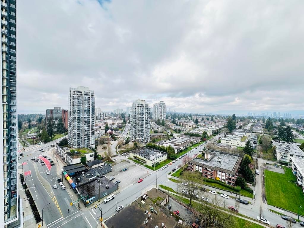 Listing Image 8