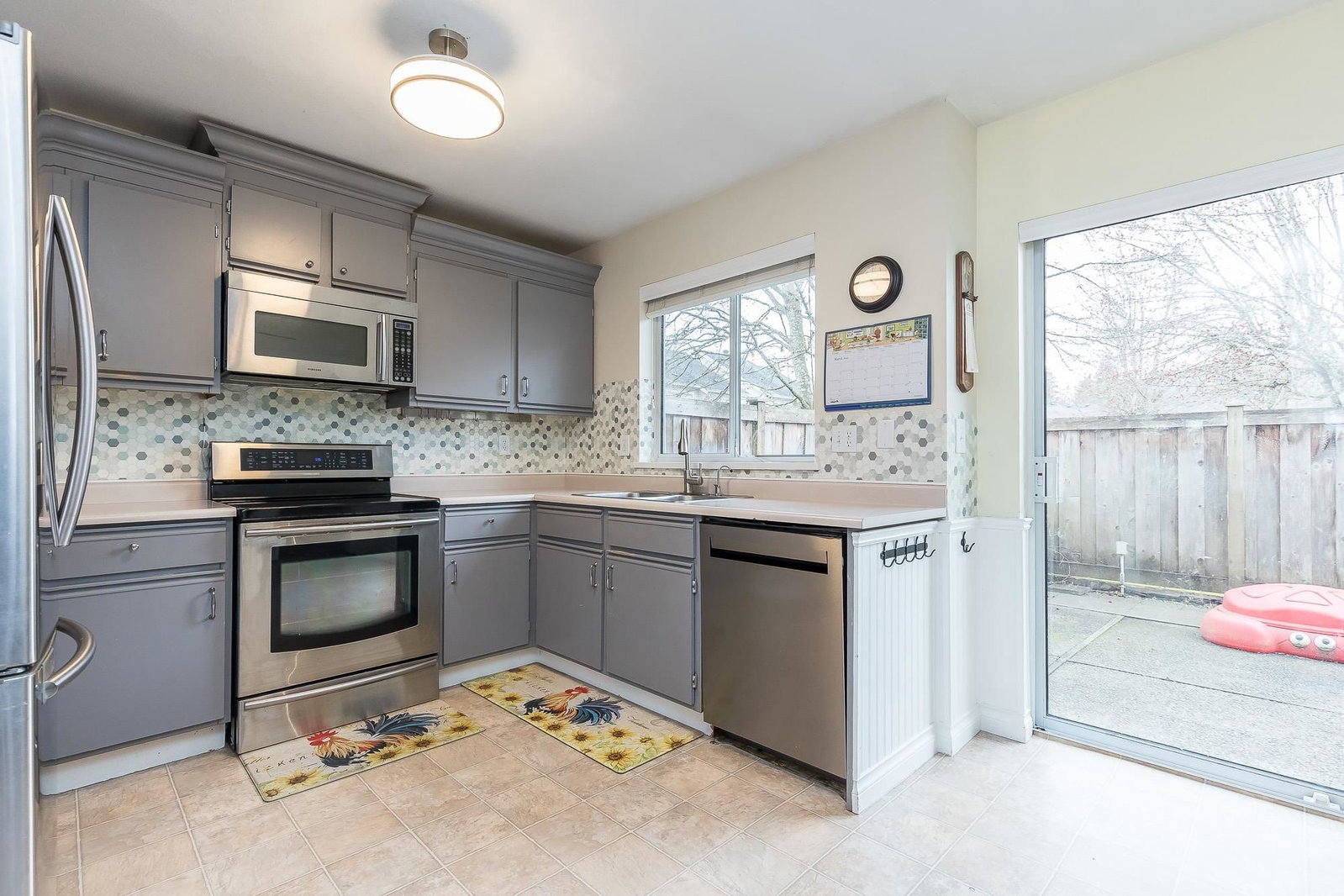 Listing Image 10
