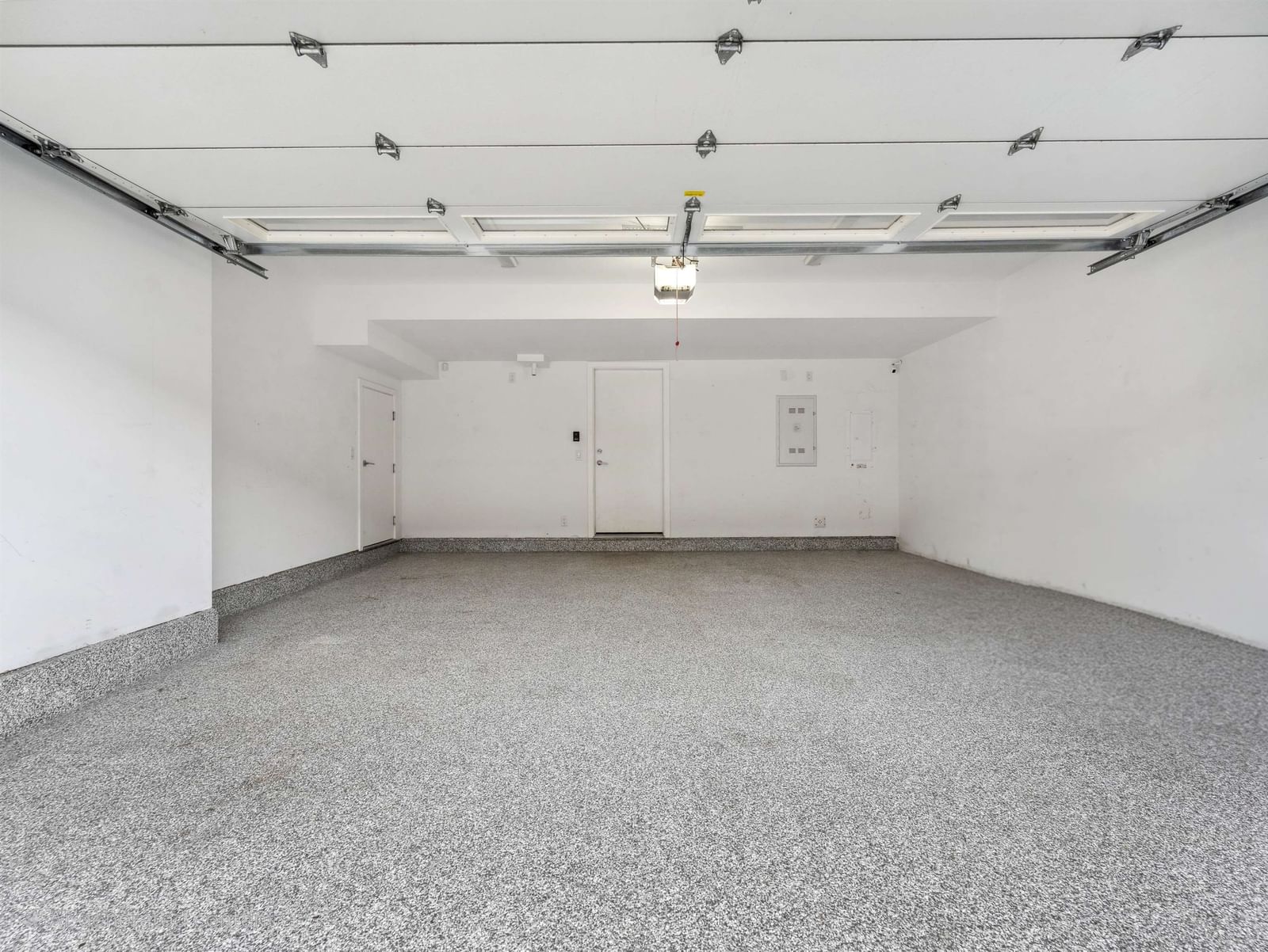 Listing Image 29