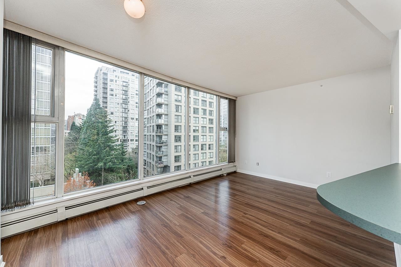 Listing Image 14