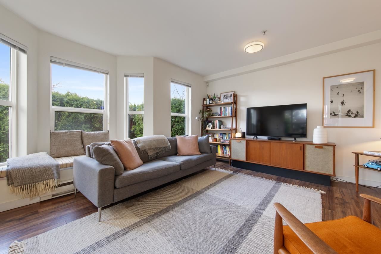 Listing Image 8