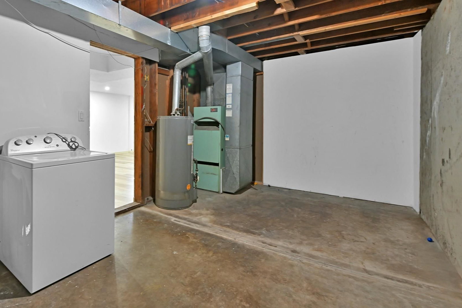 Listing Image 29