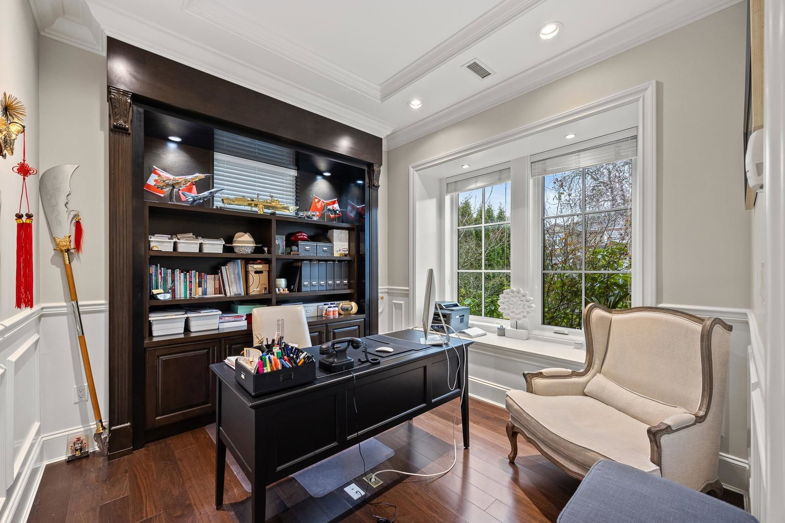 Listing Image 10