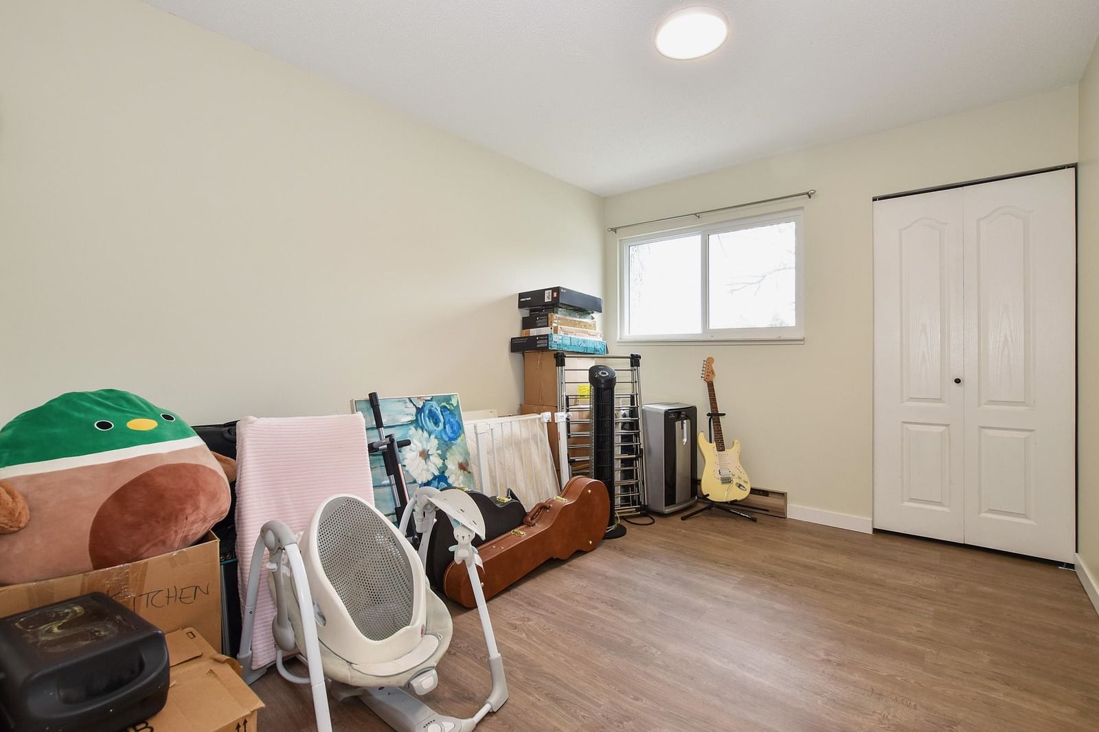 Listing Image 17