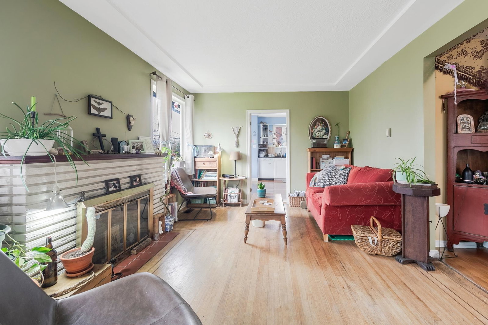 Listing Image 16