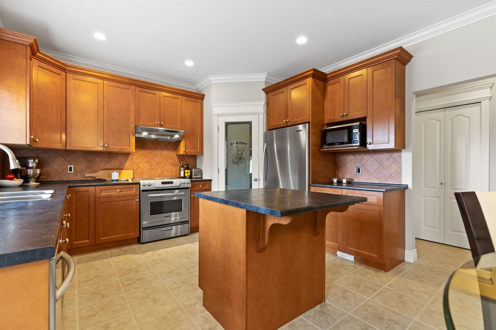 Listing Image 20
