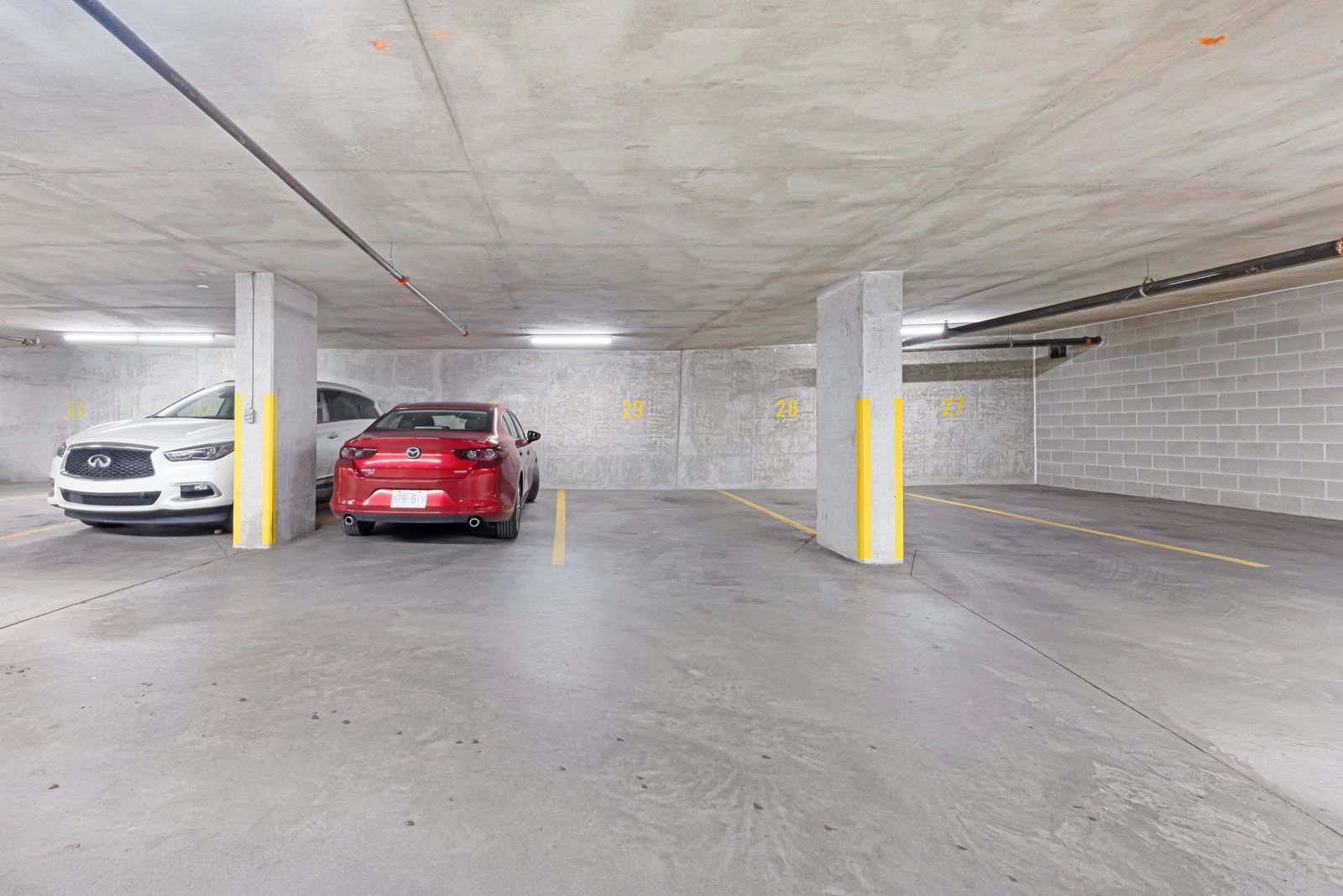 Listing Image 16