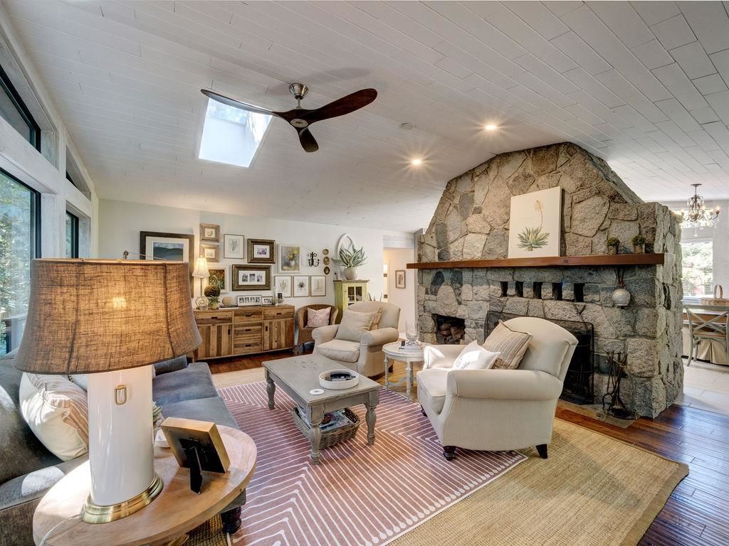 Listing Image 24