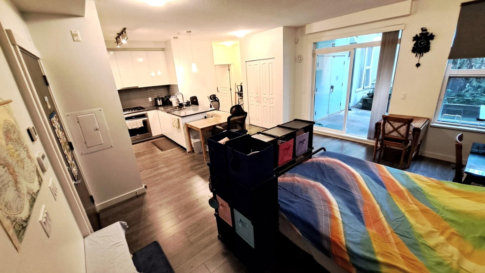 Listing Image 8