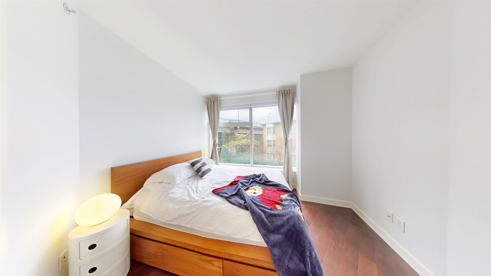 Listing Image 17