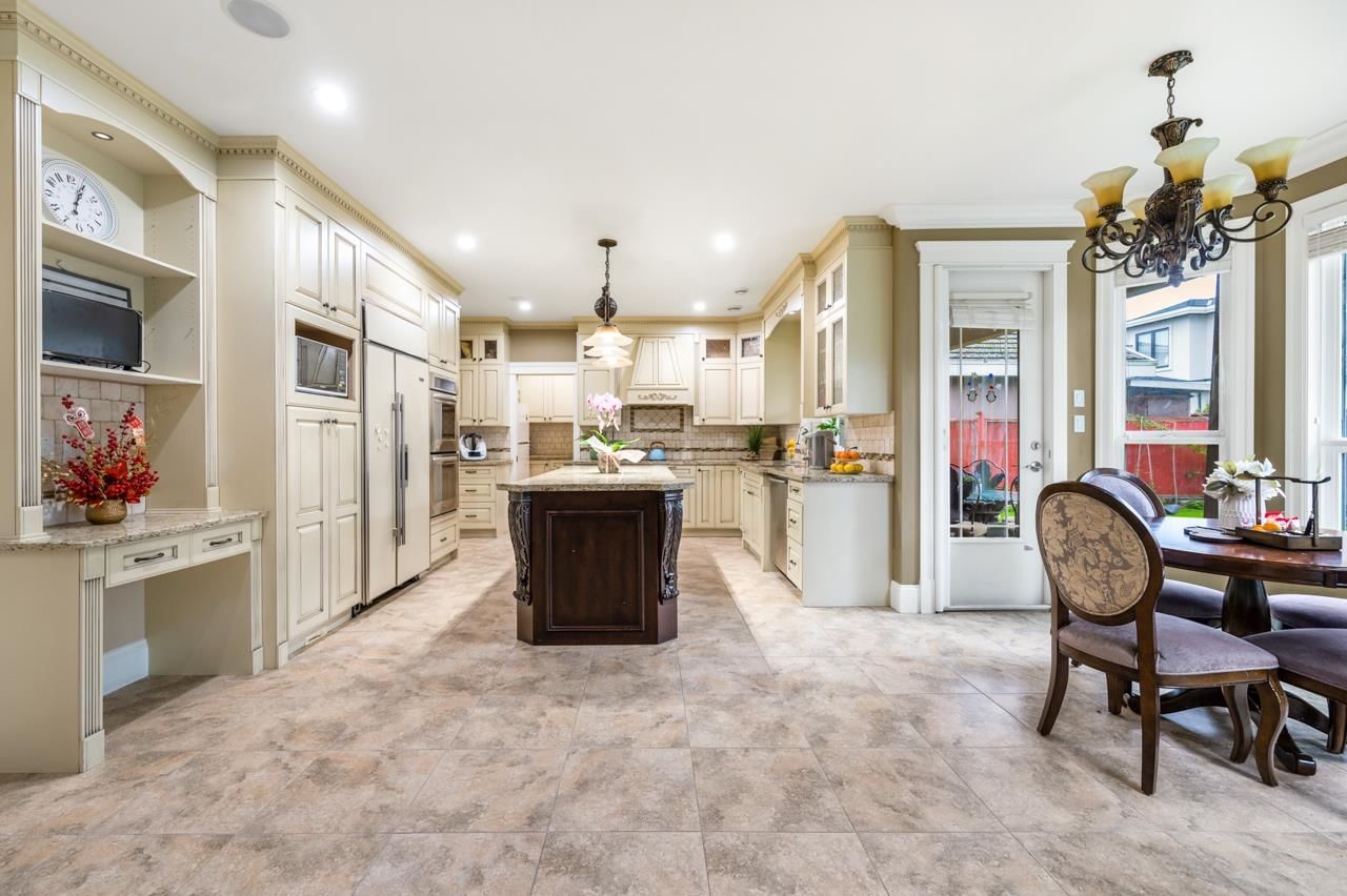 Listing Image 11