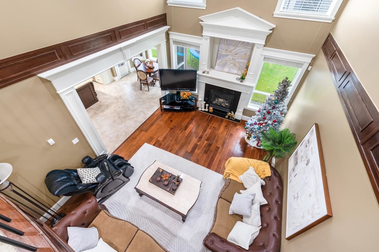 Listing Image 14