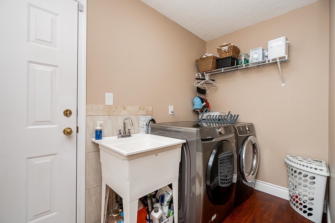 Listing Image 23