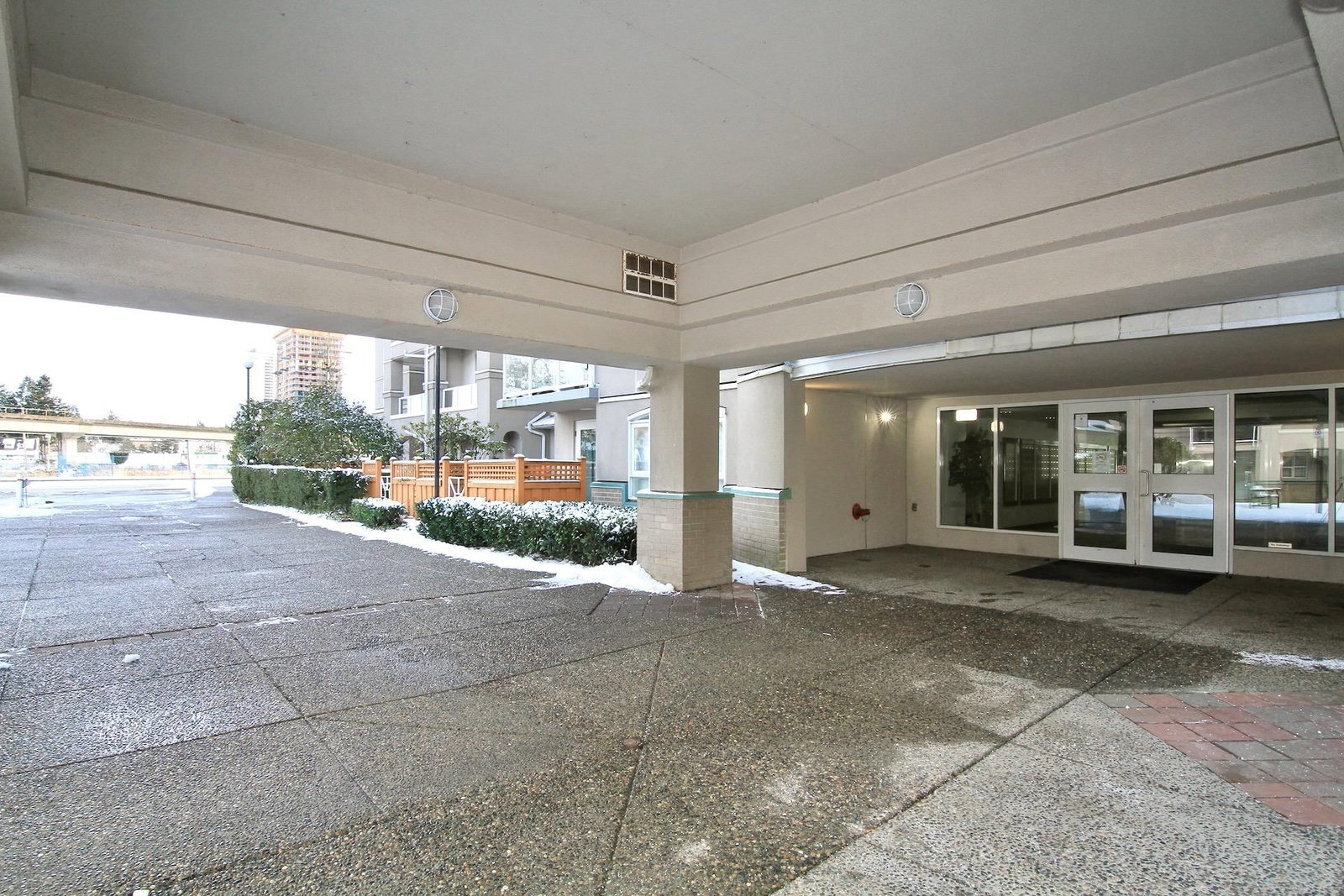 Listing Image 28