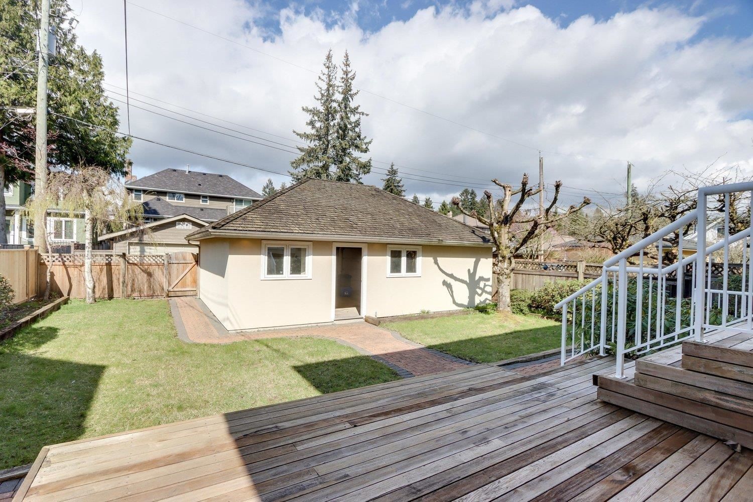 Listing Image 16