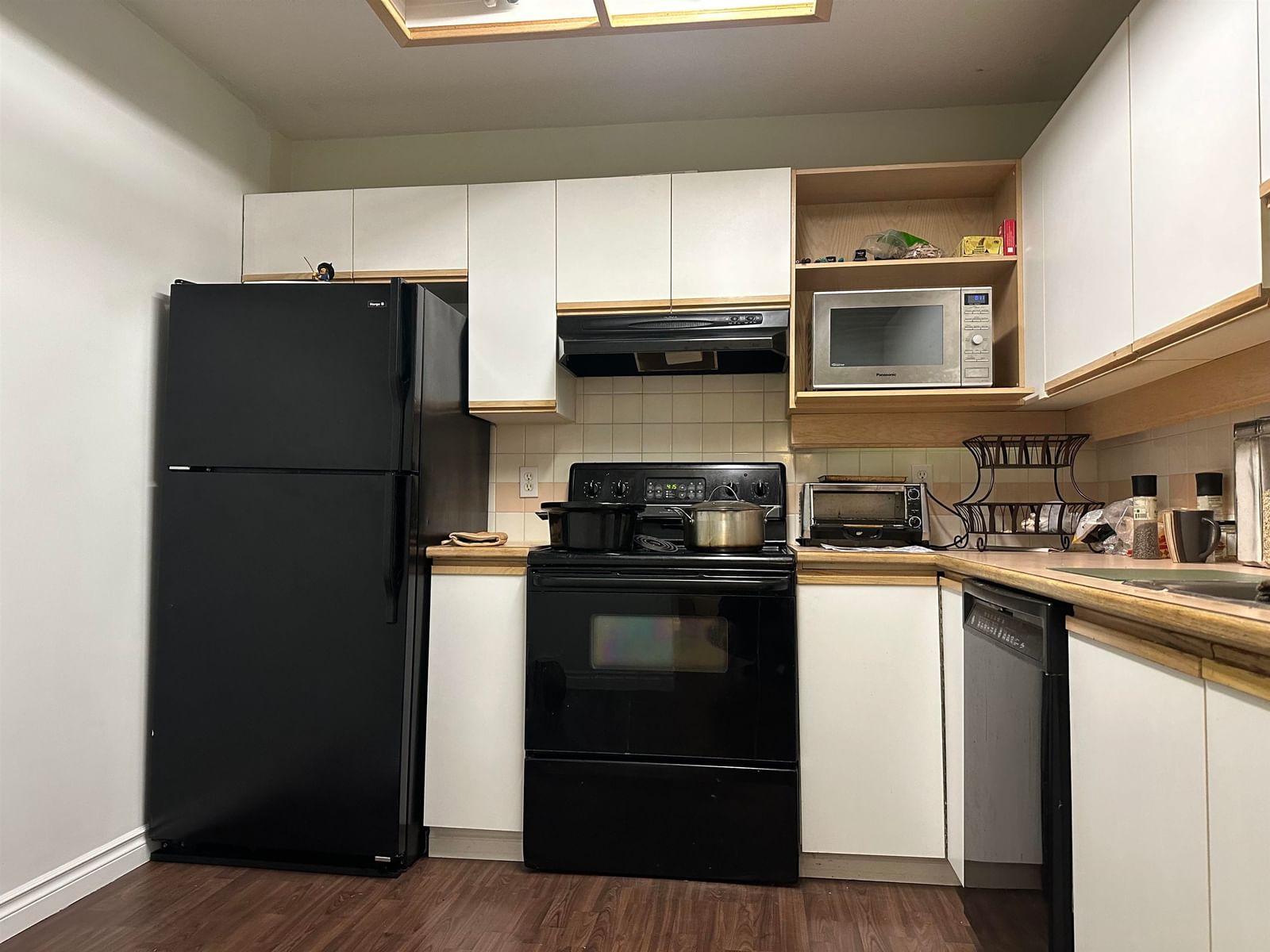 Listing Image 18