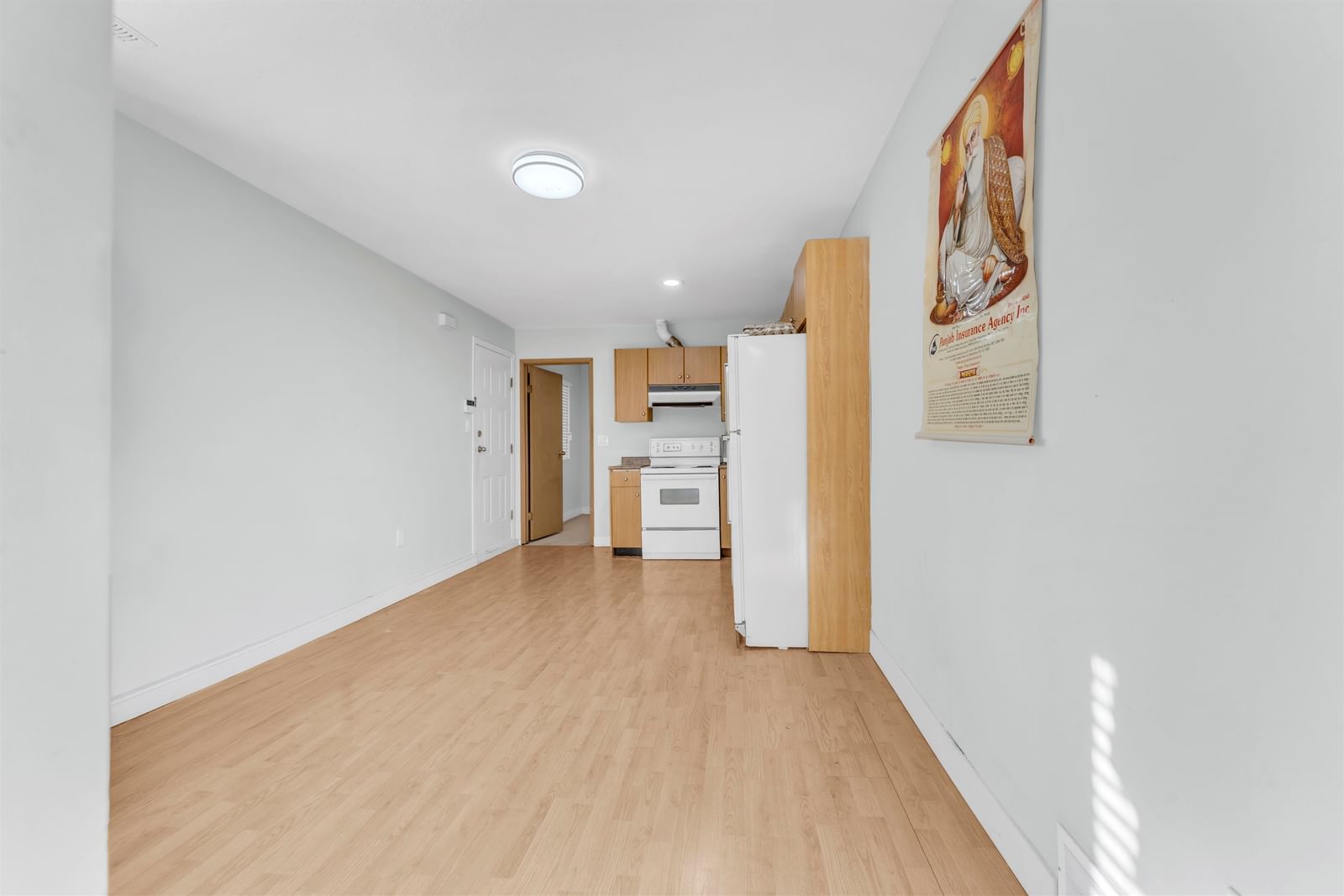 Listing Image 20