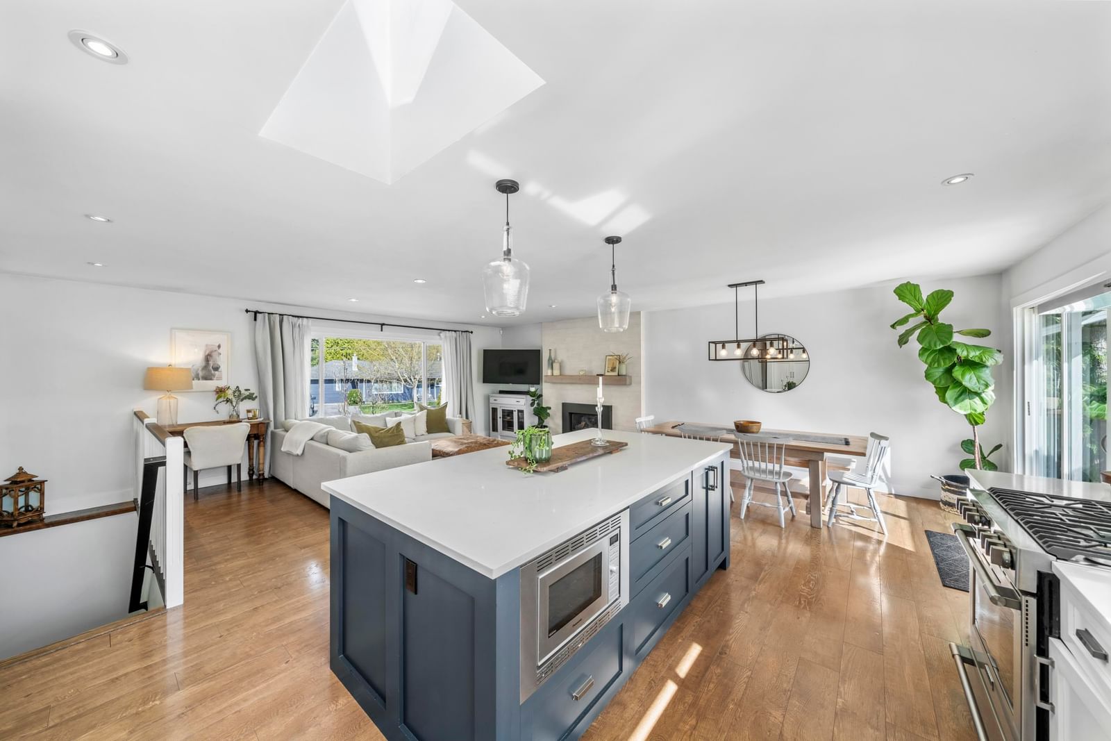Listing Image 10