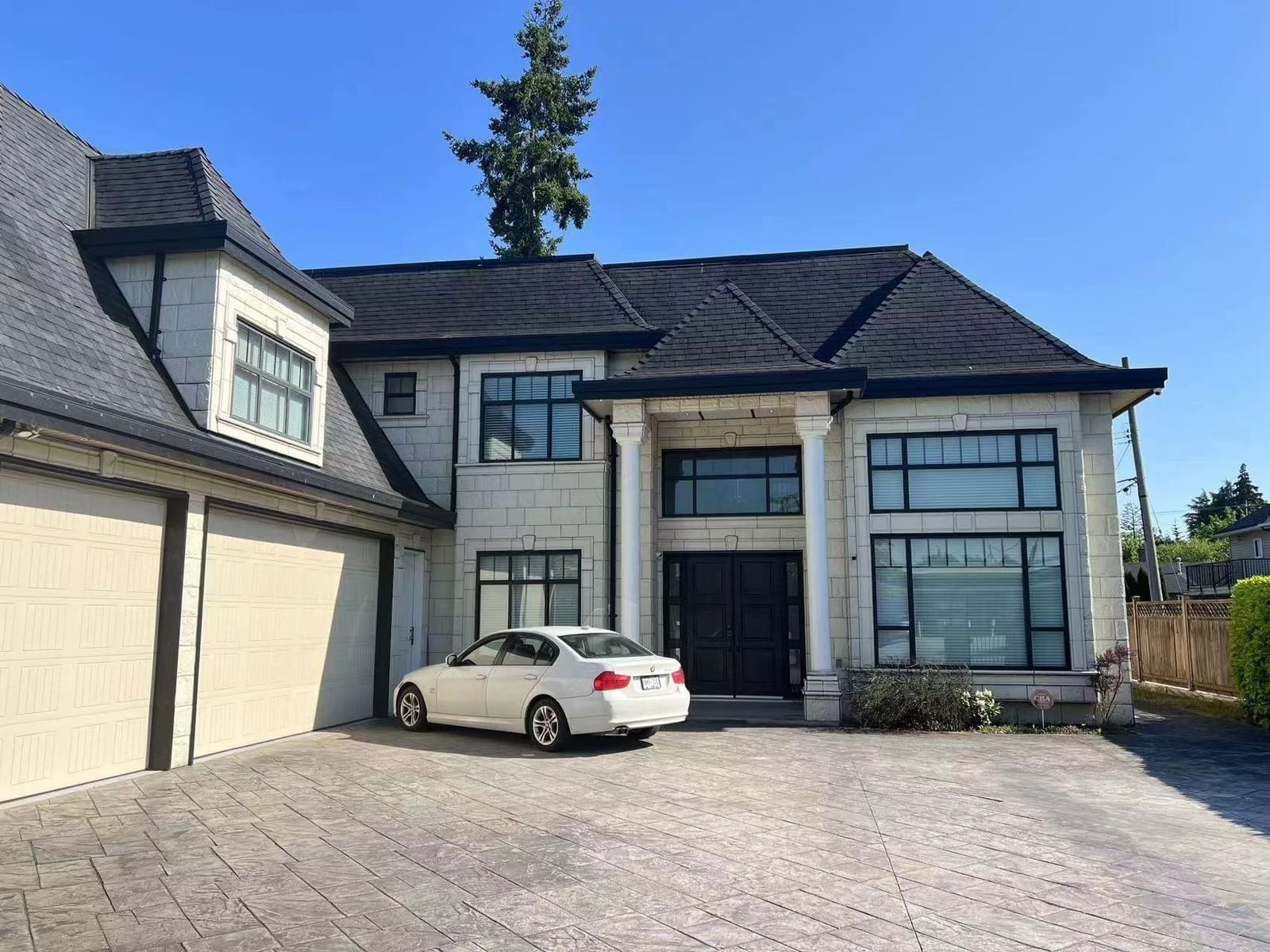 Image of home for listing MLS® R2986397