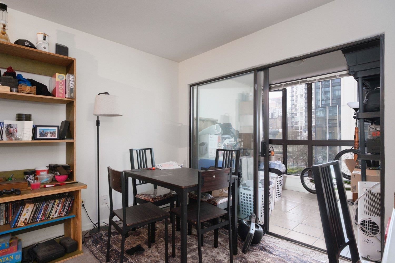 Listing Image 8