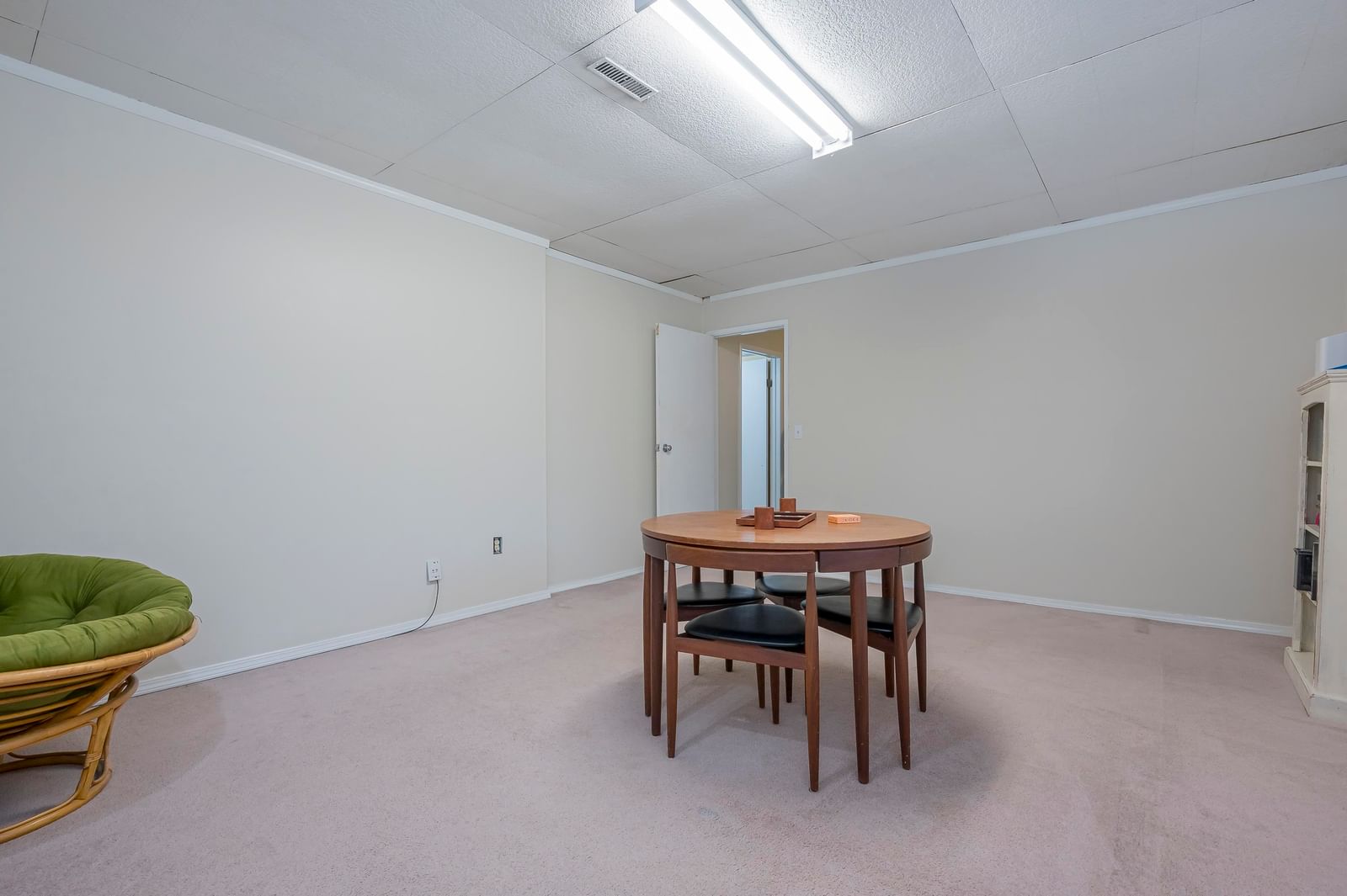 Listing Image 27
