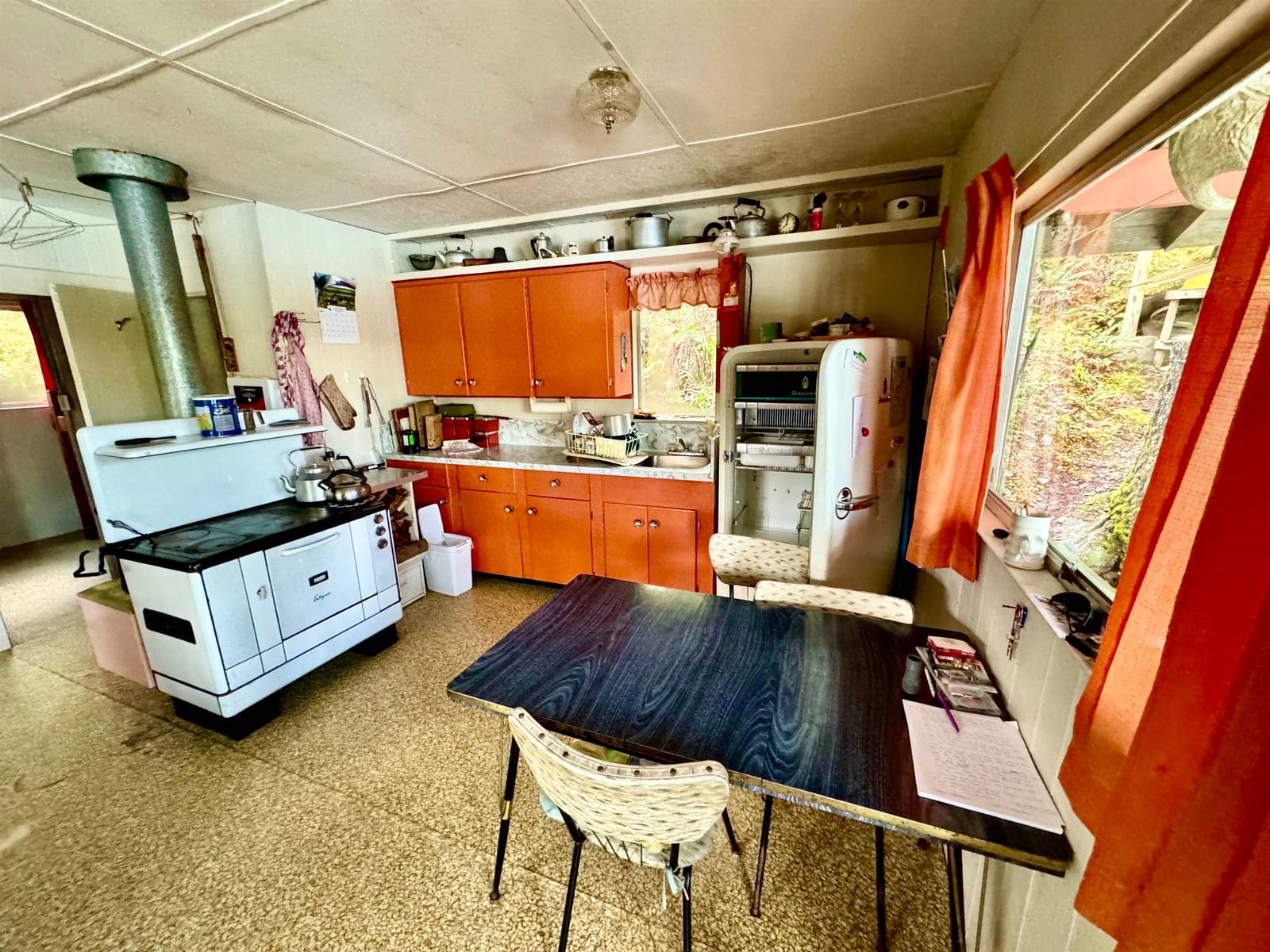 Listing Image 9