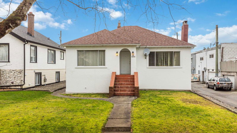 1205 London Street, New Westminster, British Columbia