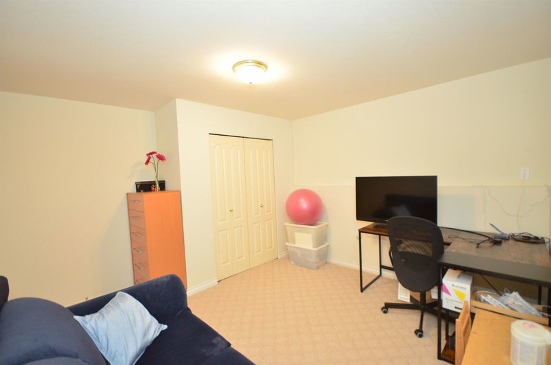 7470 Almond Place, Burnaby, V3N 4V5 | Image 3