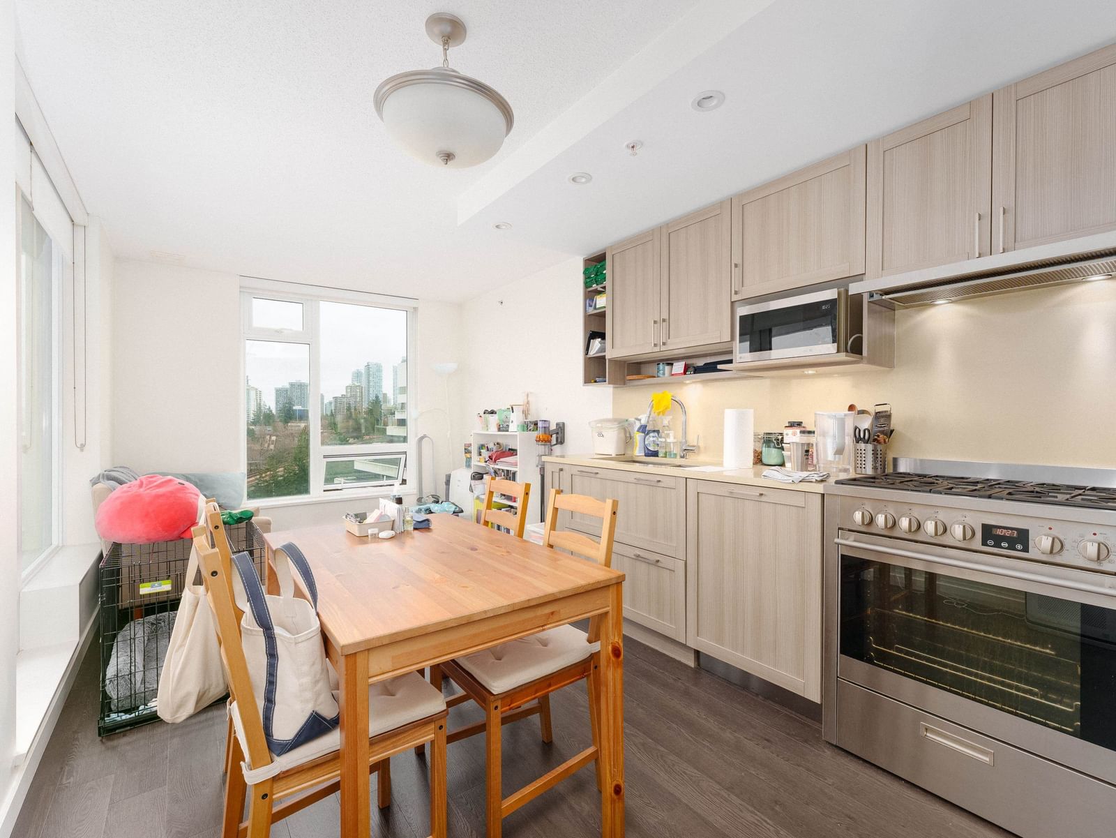 Listing Image 15