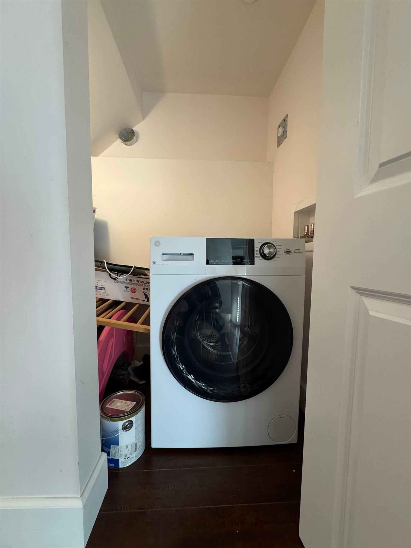 Listing Image 22