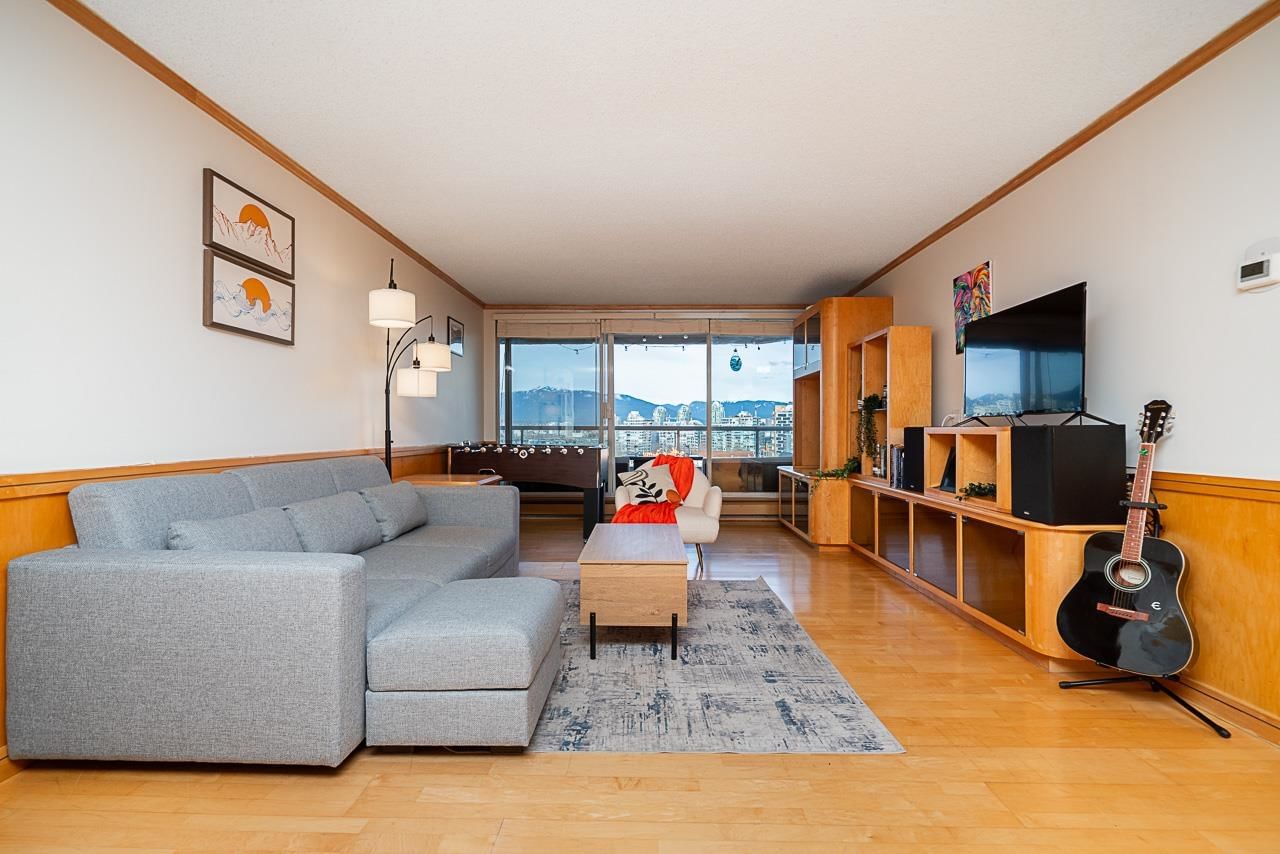Listing Image 17