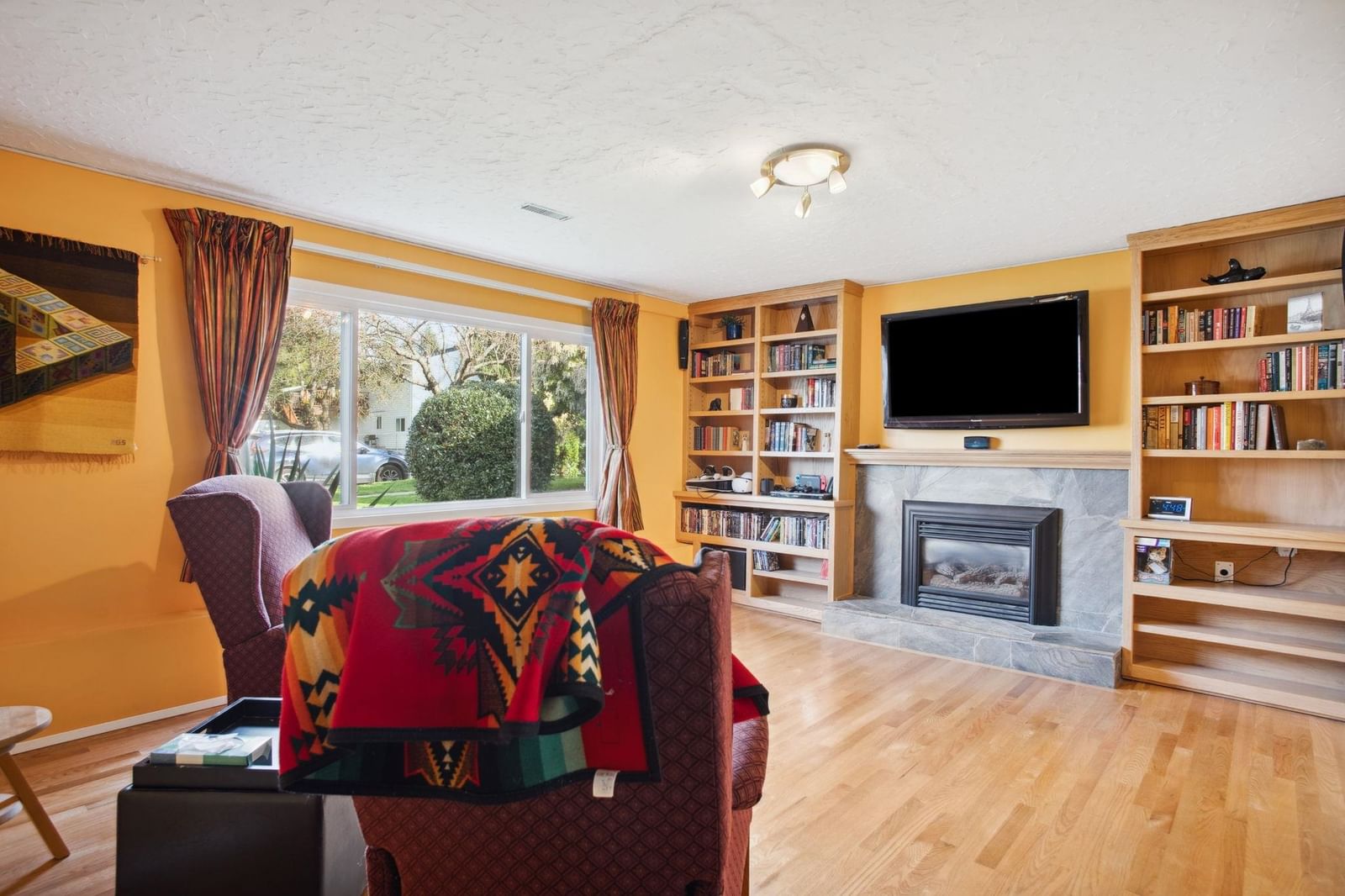 Listing Image 19