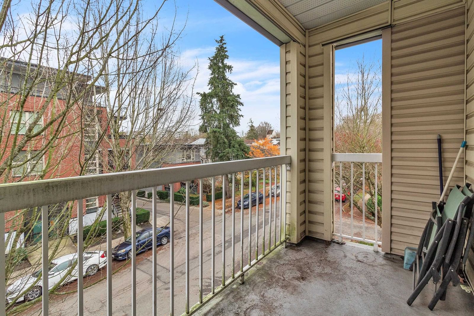 Listing Image 17