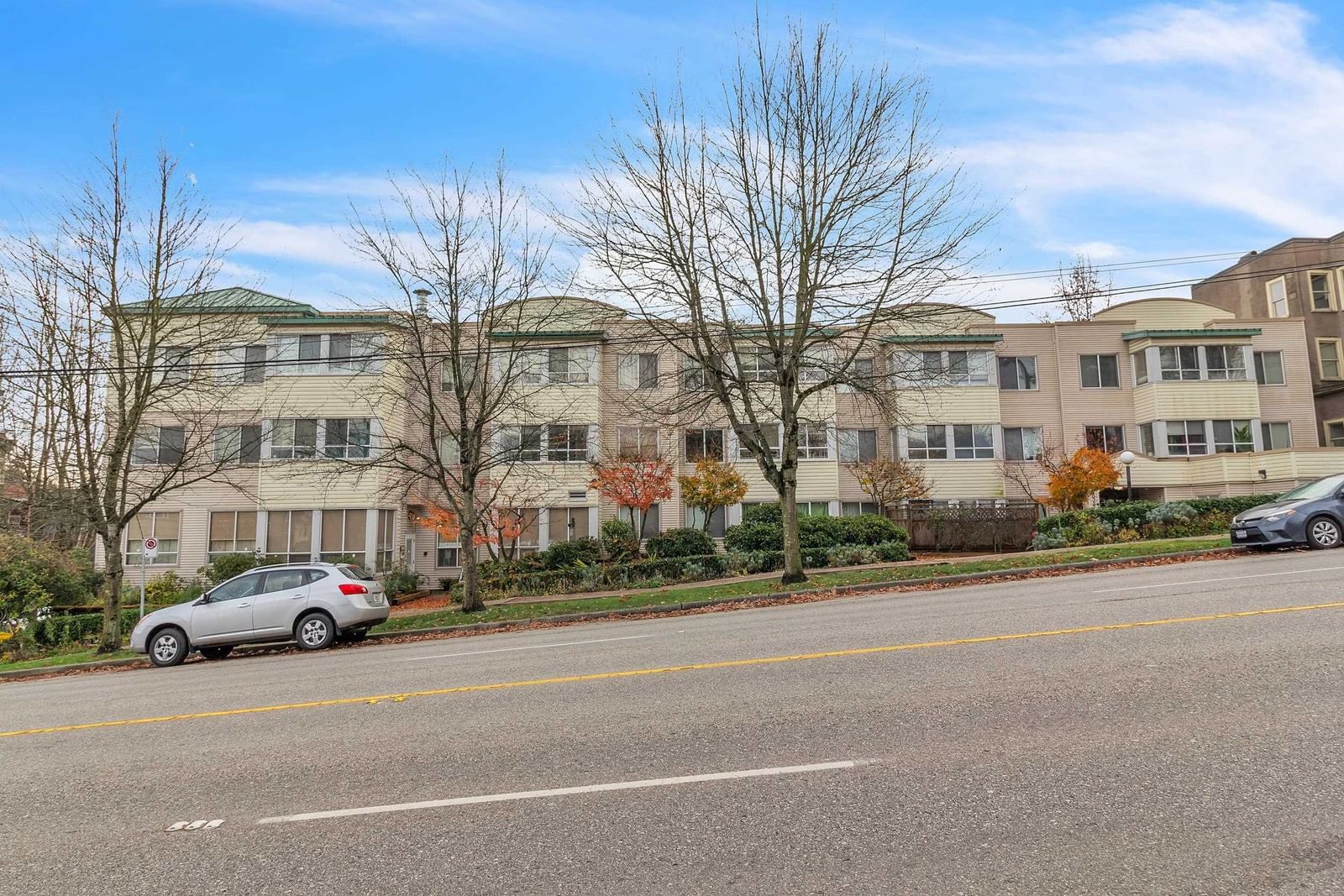 Listing Image 19