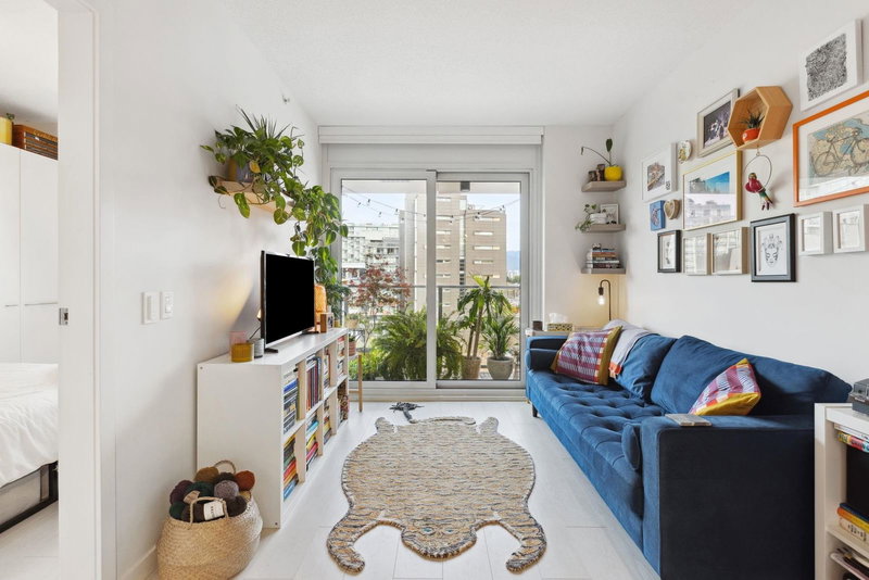 604 - 180 2nd Avenue, Vancouver, V5T 0K4 | Image 2